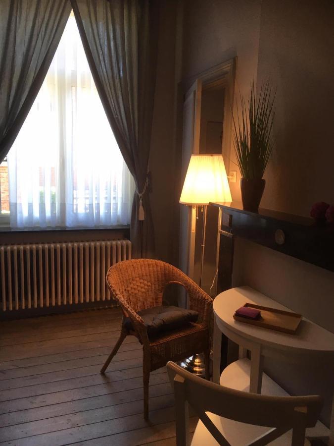 De Gelaarsde Kat Bed and Breakfast Υπρ Εξωτερικό φωτογραφία
