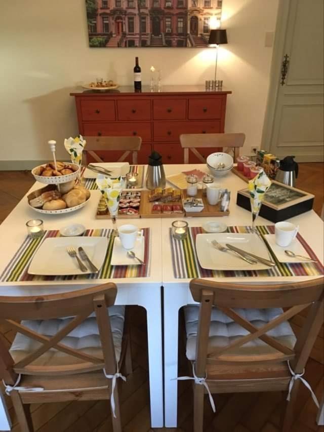 De Gelaarsde Kat Bed and Breakfast Υπρ Εξωτερικό φωτογραφία